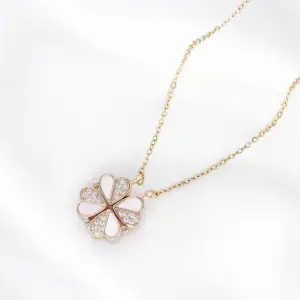 Zircon Heart Magnetic Clover Pendant